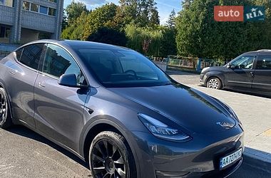 Позашляховик / Кросовер Tesla Model Y 2021 в Львові