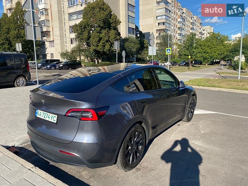 Позашляховик / Кросовер Tesla Model Y 2021 в Львові