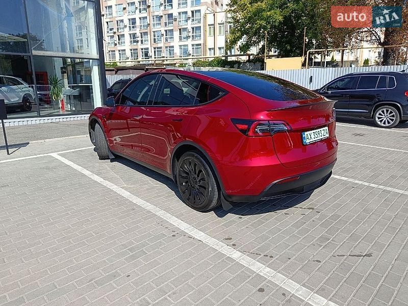 Позашляховик / Кросовер Tesla Model Y 2024 в Харкові