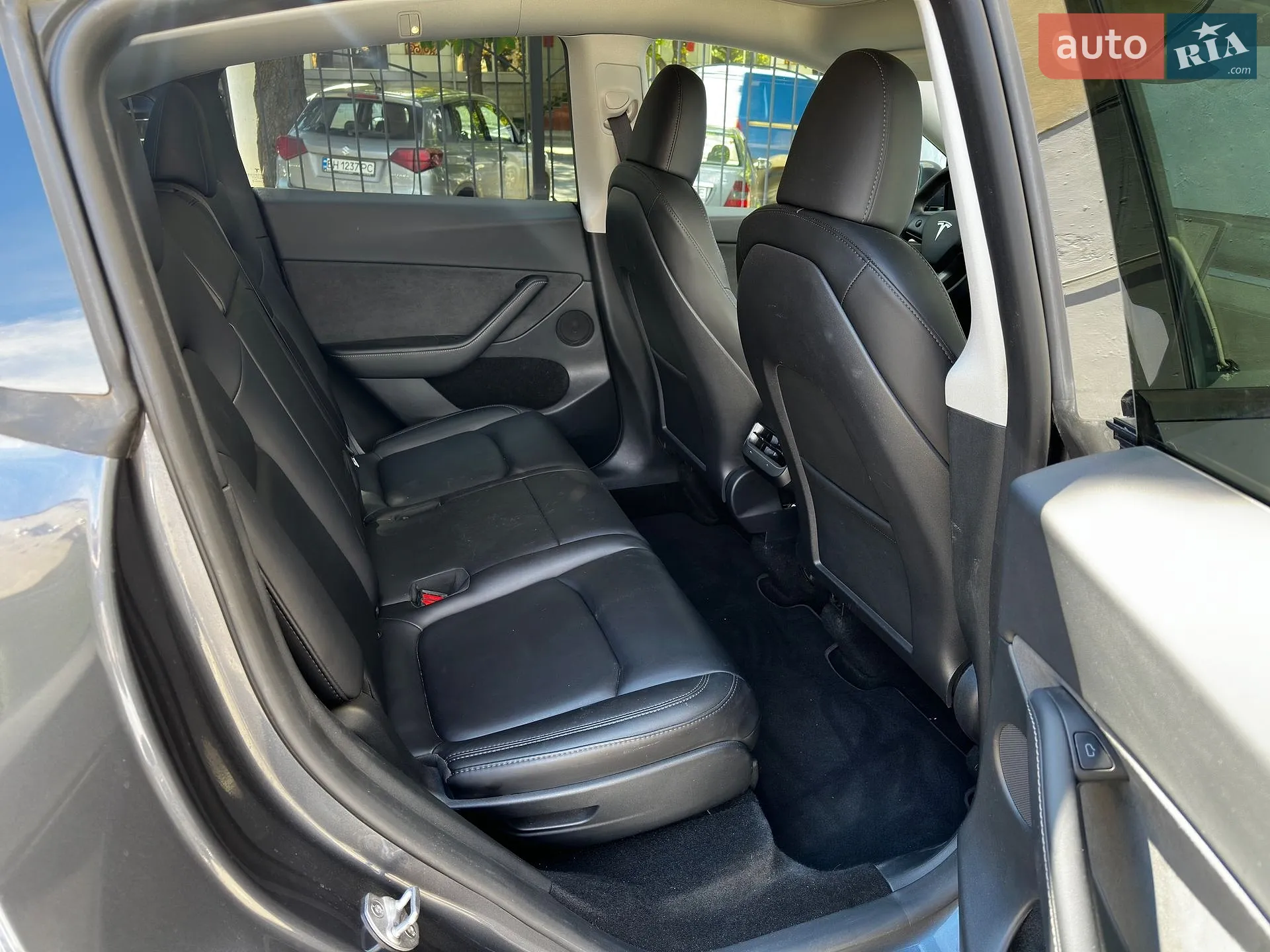 2023 Tesla Model Y - мініатюра 39