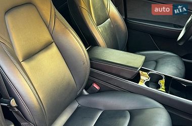 Внедорожник / Кроссовер Tesla Model Y 2020 в Тернополе