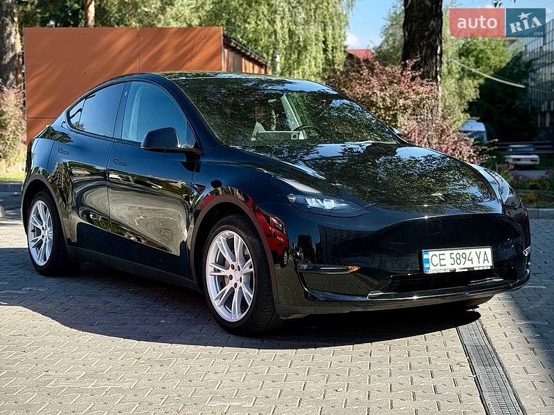 Tesla Model Y 2023