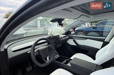 Позашляховик / Кросовер Tesla Model Y 2026 в Рівному фото 15 Позашляховик / Кросовер Tesla Model Y 2026 в Рівному