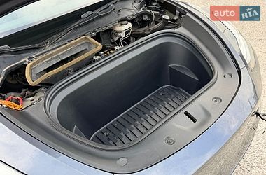 Внедорожник / Кроссовер Tesla Model Y 2021 в Дрогобыче