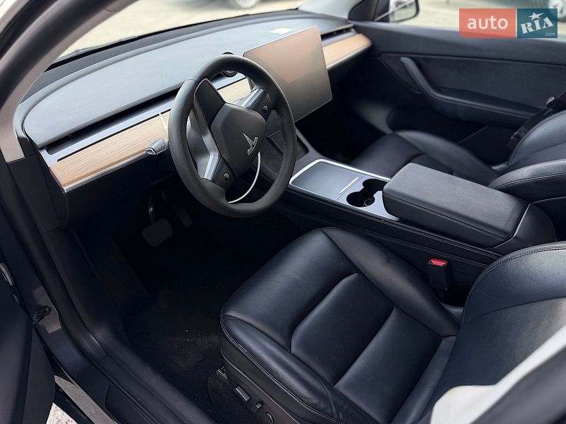 Внедорожник / Кроссовер Tesla Model Y 2022 в Дрогобыче