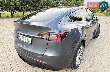 Позашляховик / Кросовер Tesla Model Y 2023 в Львові