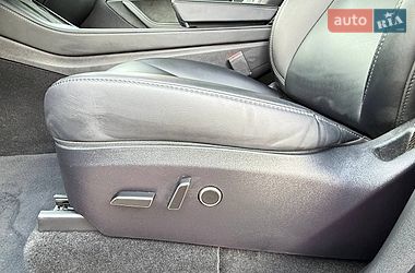 Позашляховик / Кросовер Tesla Model Y 2023 в Львові