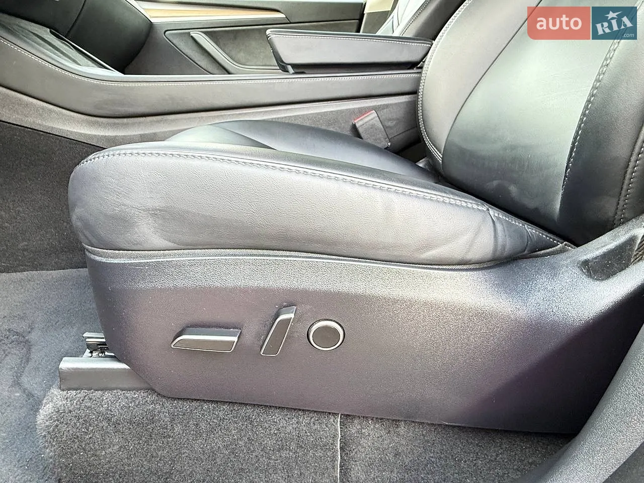 2023 Tesla Model Y - мініатюра 24