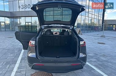 Внедорожник / Кроссовер Tesla Model Y 2024 в Киеве