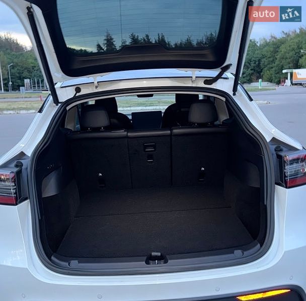 Внедорожник / Кроссовер Tesla Model Y 2021 в Харькове