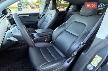 Позашляховик / Кросовер Tesla Model Y 2023 в Києві
