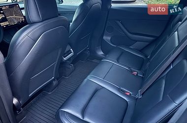Внедорожник / Кроссовер Tesla Model Y 2021 в Киеве