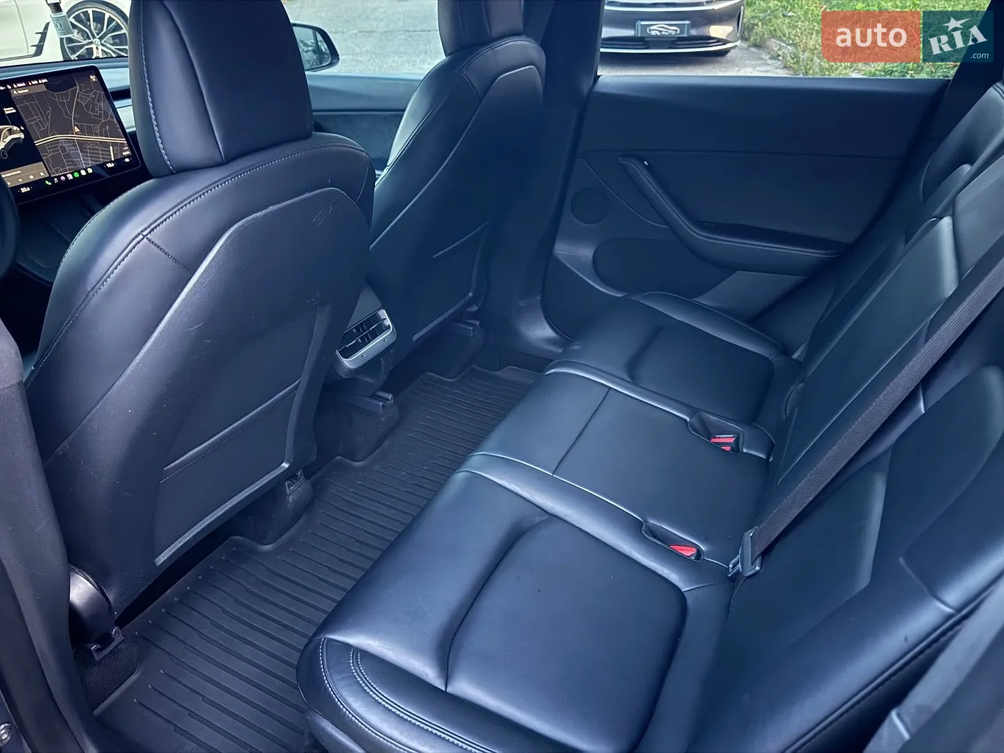 2021 Tesla Model Y - мініатюра 15