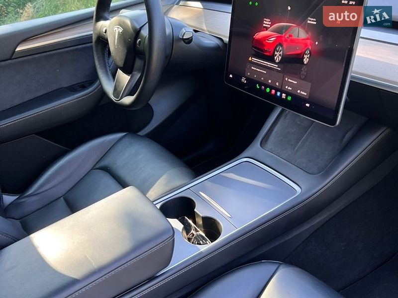 Позашляховик / Кросовер Tesla Model Y 2022 в Тернополі