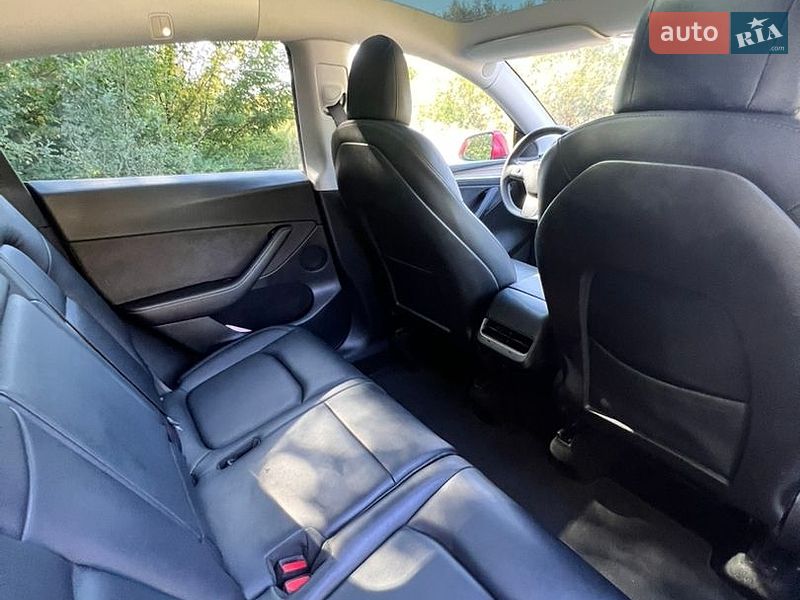 Позашляховик / Кросовер Tesla Model Y 2022 в Тернополі