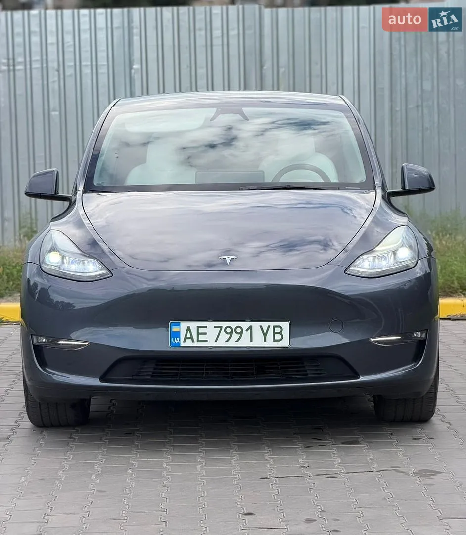 2023 Tesla Model Y - мініатюра 3