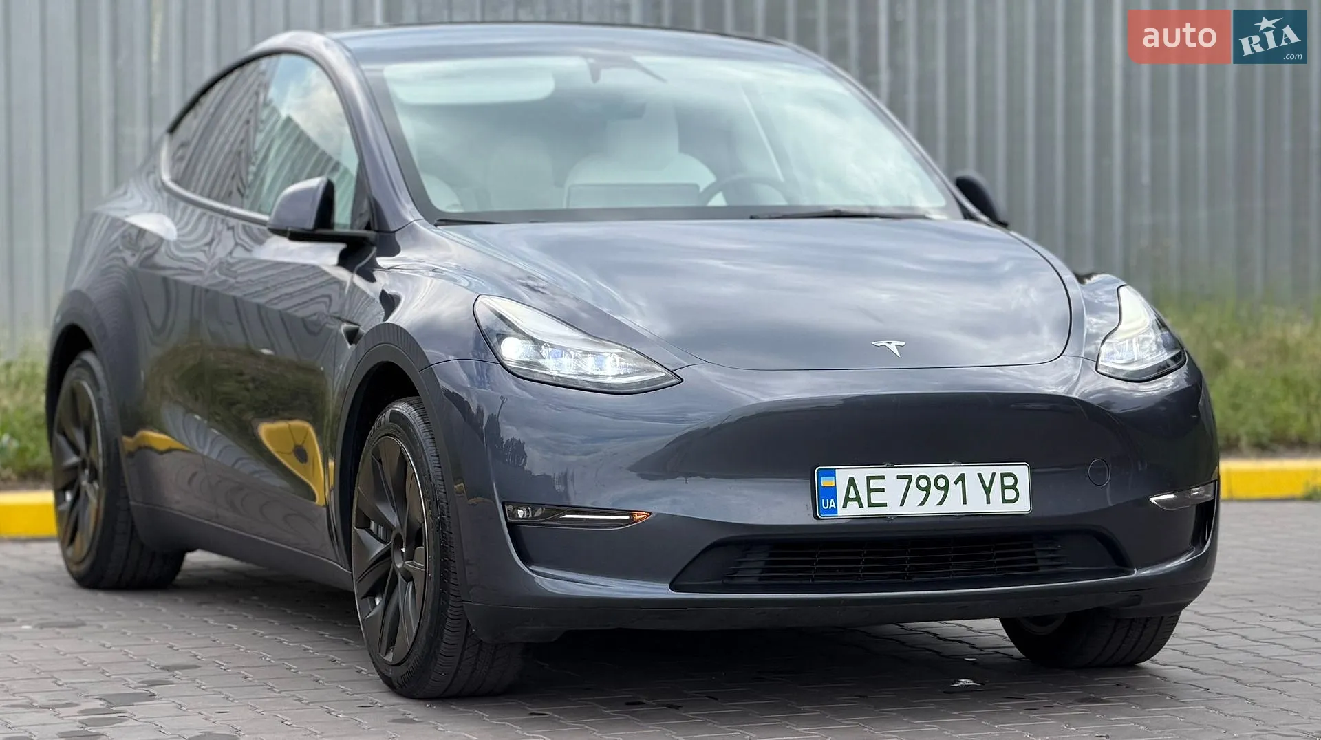 2023 Tesla Model Y - мініатюра 4
