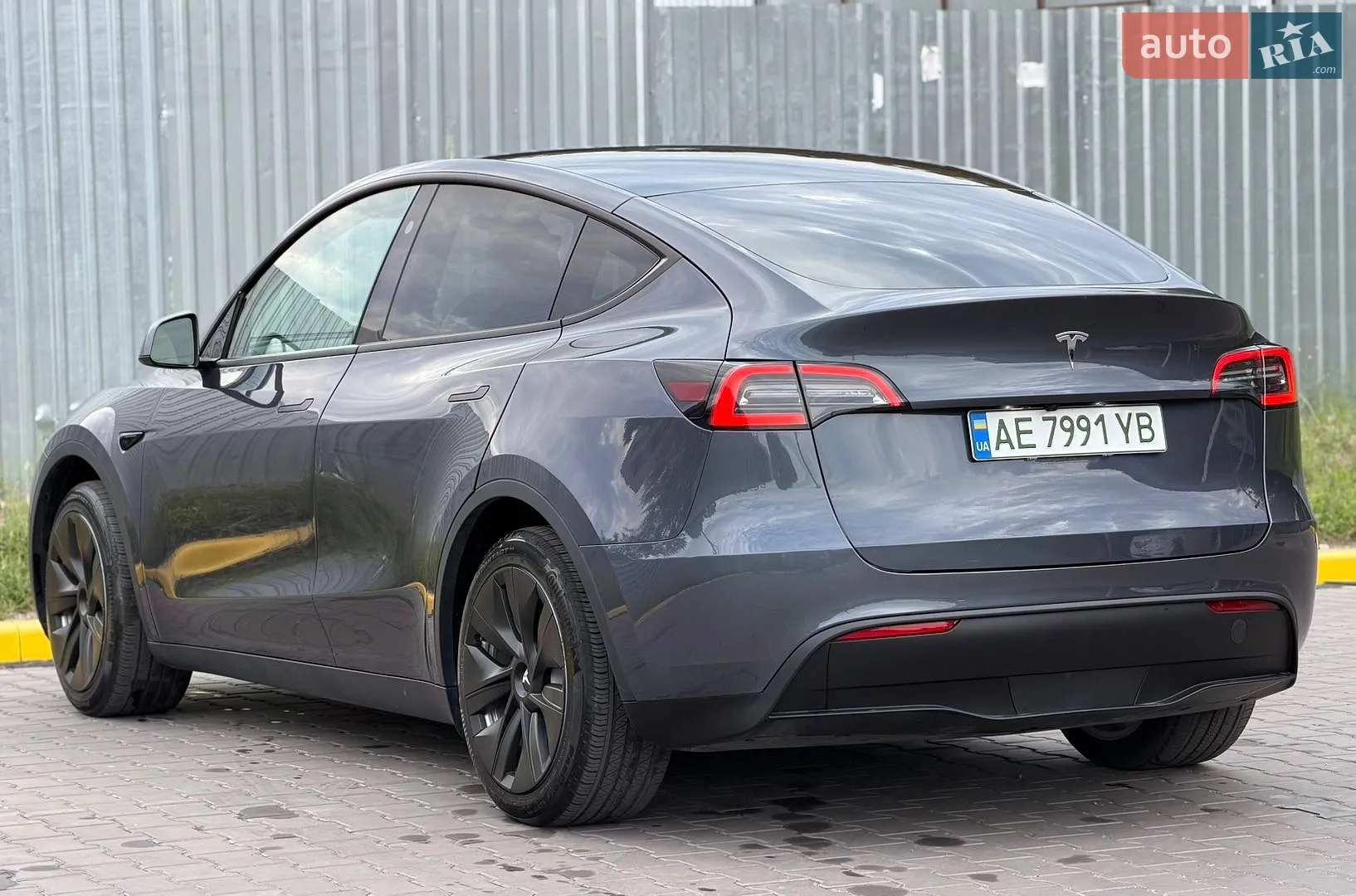 2023 Tesla Model Y - мініатюра 8