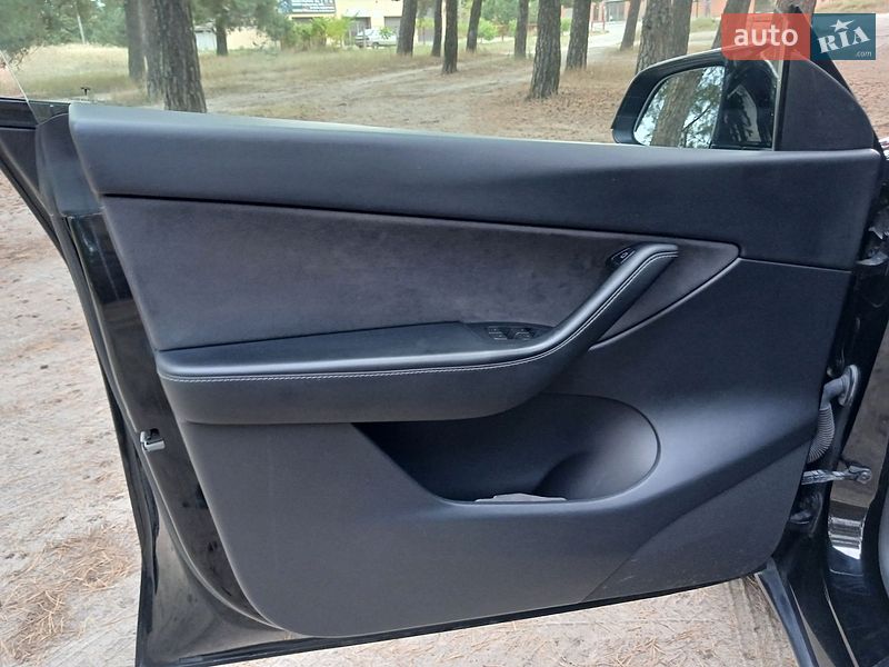 Позашляховик / Кросовер Tesla Model Y 2022 в Сумах