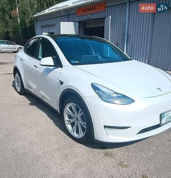 Tesla Model Y 2021 Tesla Model Y 2021