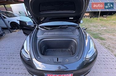 Позашляховик / Кросовер Tesla Model Y 2024 в Новояворівську фото 9 Позашляховик / Кросовер Tesla Model Y 2024 в Новояворівську