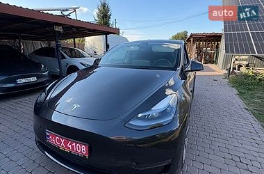 Позашляховик / Кросовер Tesla Model Y 2024 в Новояворівську фото 2 Позашляховик / Кросовер Tesla Model Y 2024 в Новояворівську