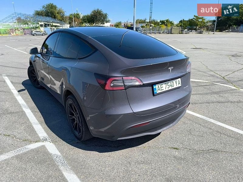Позашляховик / Кросовер Tesla Model Y 2023 в Дніпрі