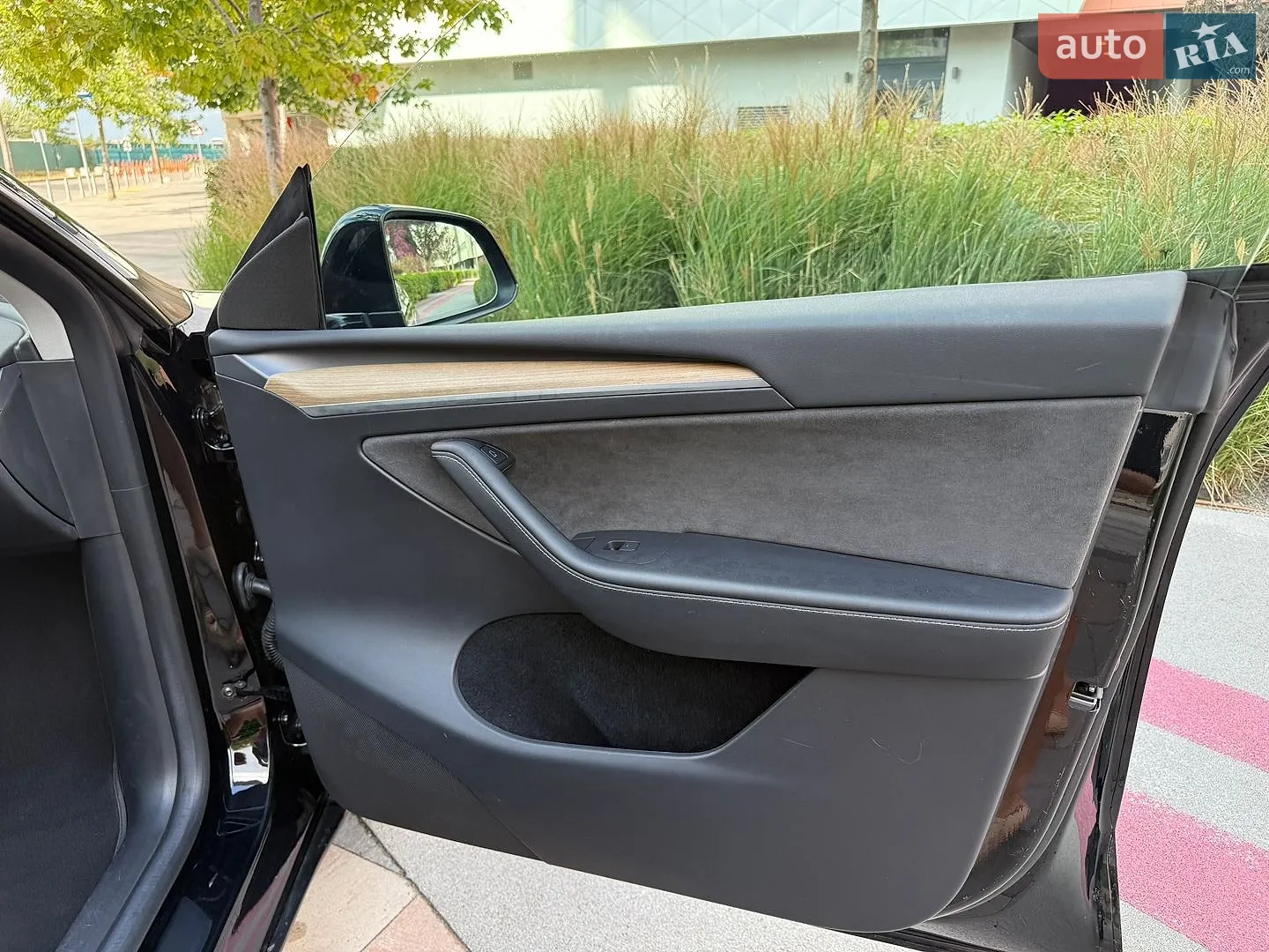 2023 Tesla Model Y - мініатюра 26