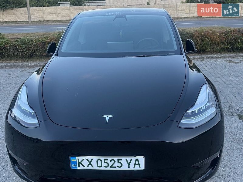 Tesla Model Y 2021