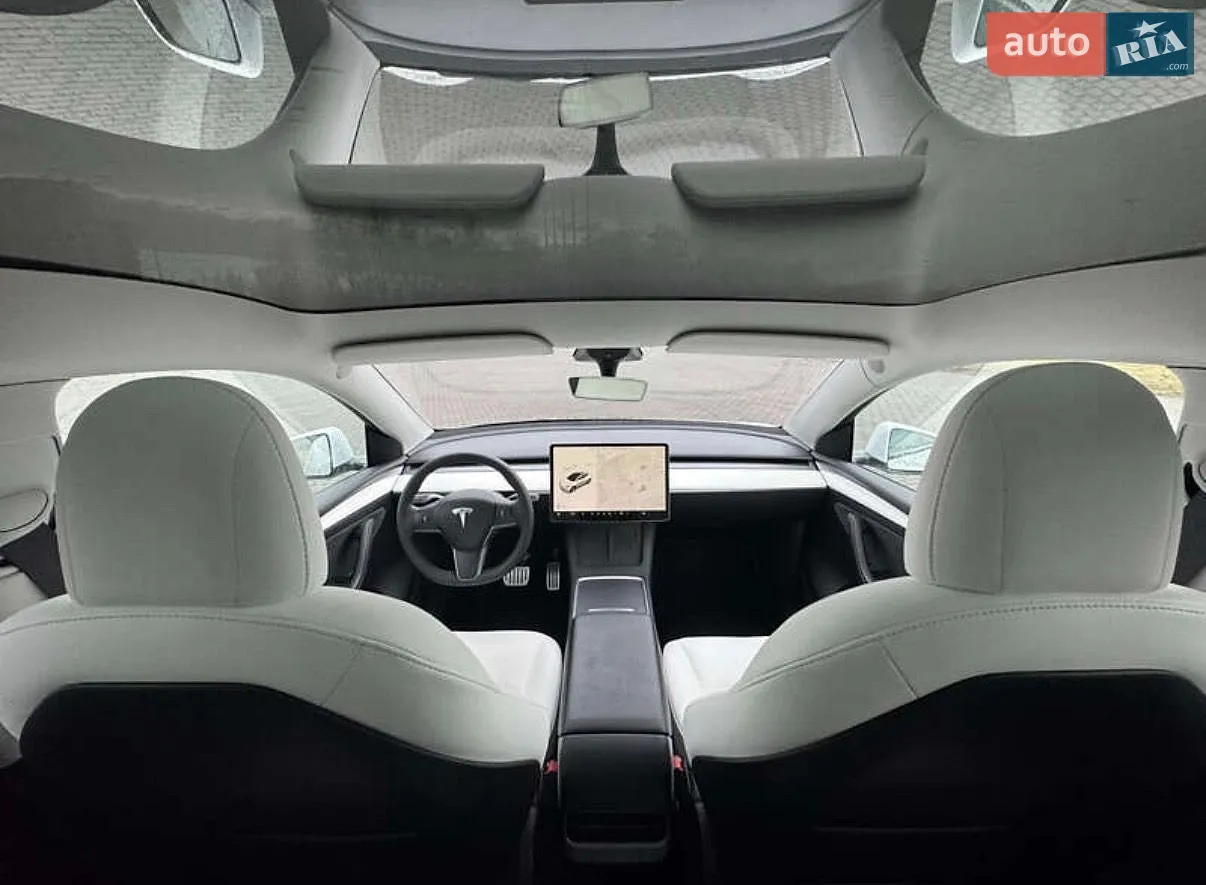 2022 Tesla Model Y - мініатюра 3
