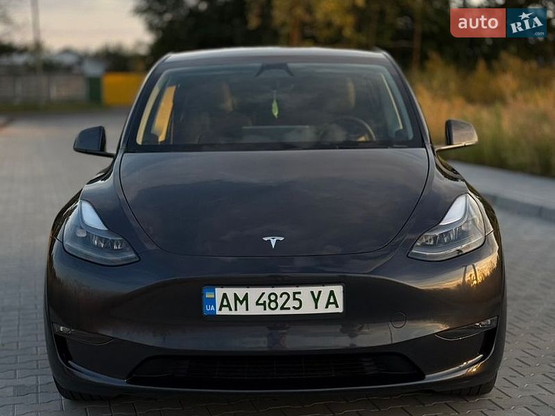 Tesla Model Y 2024 Tesla Model Y 2024