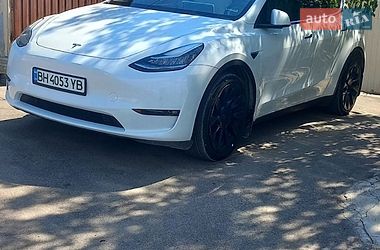 Седан Tesla Model Y 2022 в Одессе