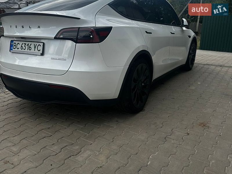 Внедорожник / Кроссовер Tesla Model Y 2023 в Полтаве