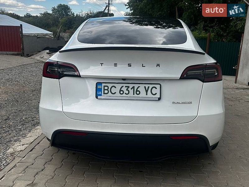Внедорожник / Кроссовер Tesla Model Y 2023 в Полтаве