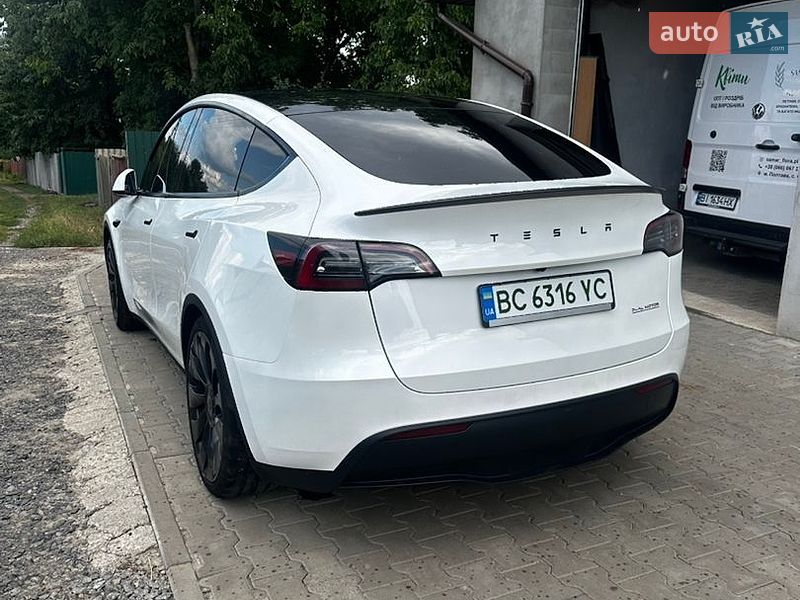 Внедорожник / Кроссовер Tesla Model Y 2023 в Полтаве