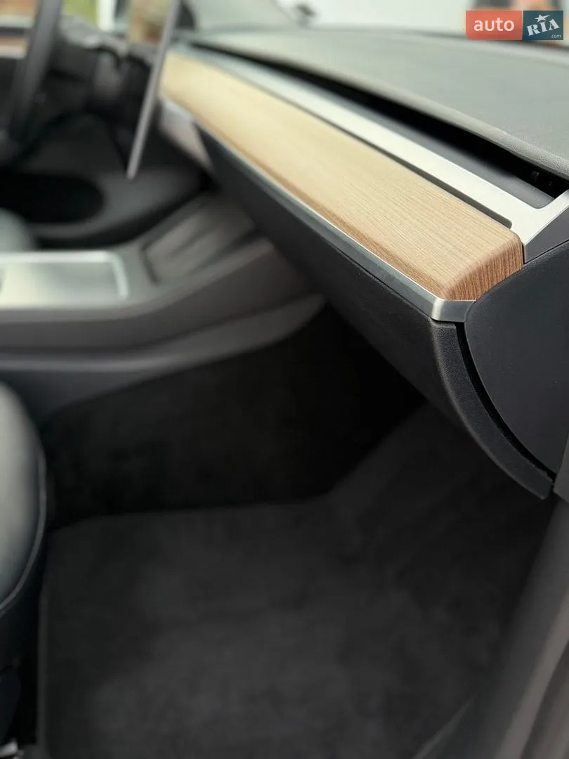 2025 Tesla Model Y - мініатюра 61