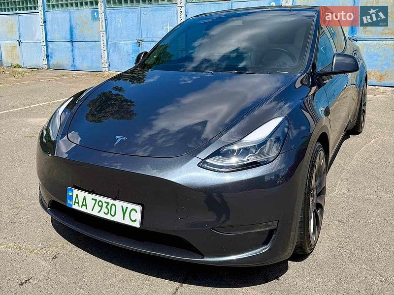 Внедорожник / Кроссовер Tesla Model Y 2024 в Ирпене