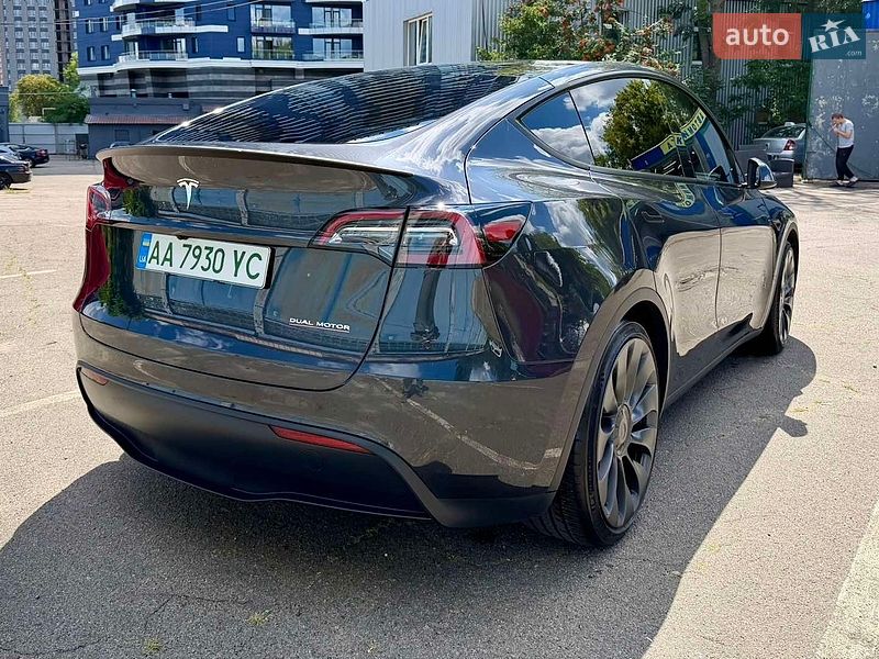 Внедорожник / Кроссовер Tesla Model Y 2024 в Ирпене