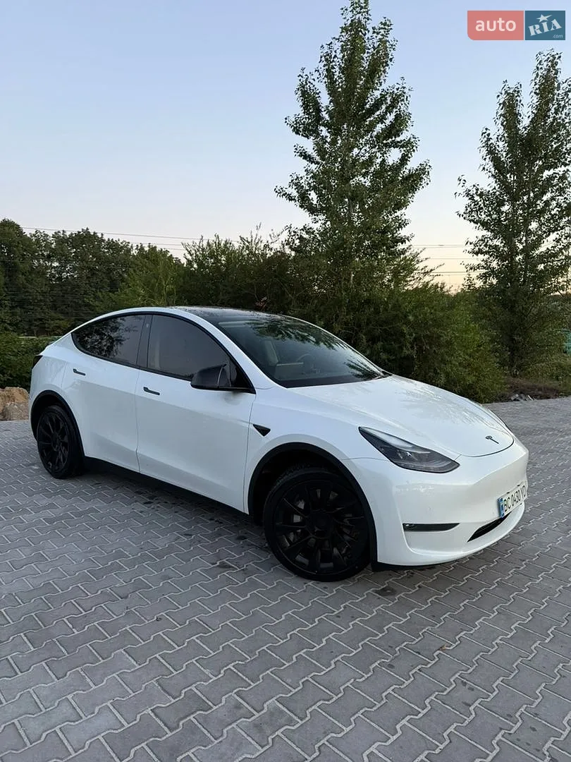 2022 Tesla Model Y - мініатюра 3