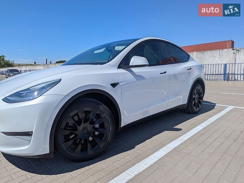 Позашляховик / Кросовер Tesla Model Y 2021 в Тернополі