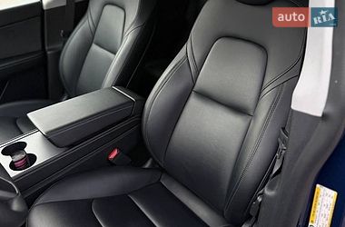 Позашляховик / Кросовер Tesla Model Y 2021 в Києві