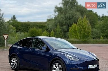 Позашляховик / Кросовер Tesla Model Y 2021 в Києві