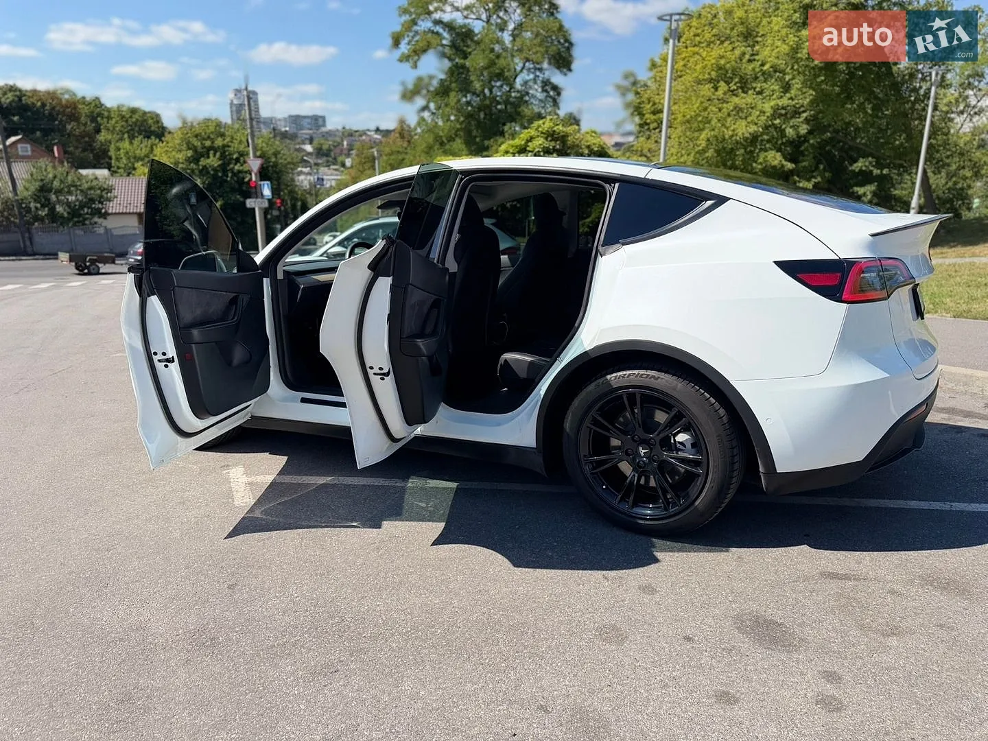 2021 Tesla Model Y - мініатюра 23