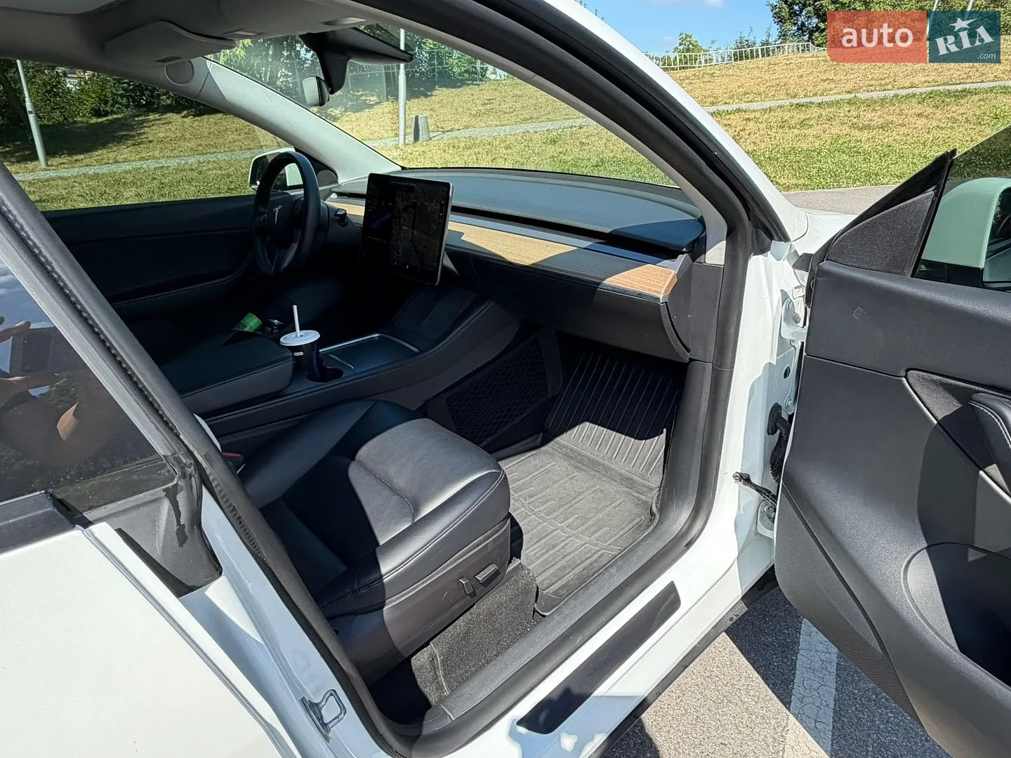 2021 Tesla Model Y - мініатюра 28