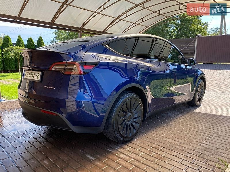 Внедорожник / Кроссовер Tesla Model Y 2024 в Днепре