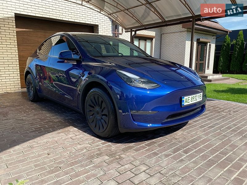 Внедорожник / Кроссовер Tesla Model Y 2024 в Днепре