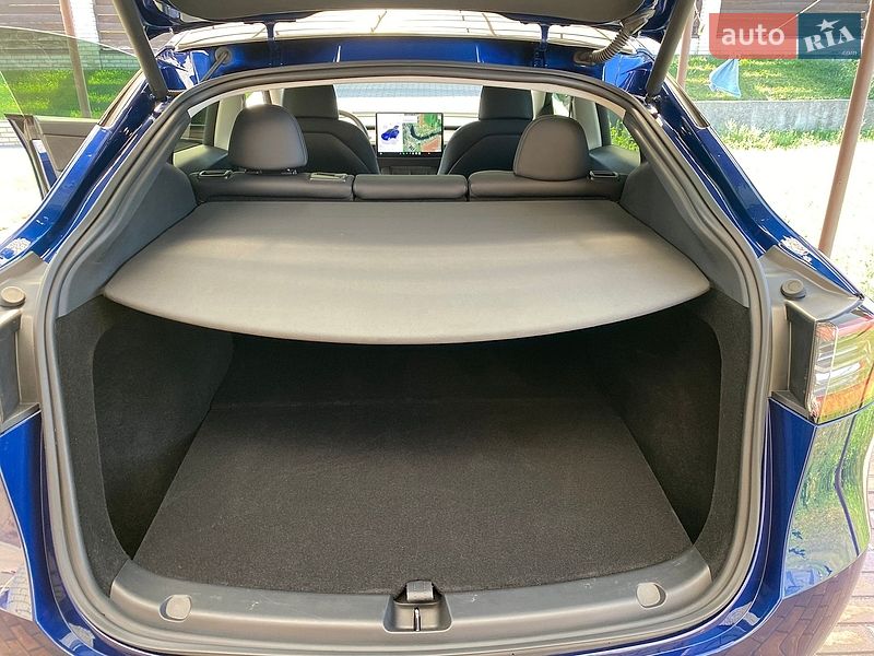 Внедорожник / Кроссовер Tesla Model Y 2024 в Днепре