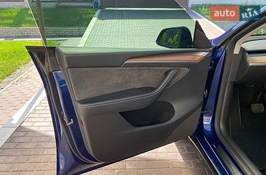 Внедорожник / Кроссовер Tesla Model Y 2024 в Днепре