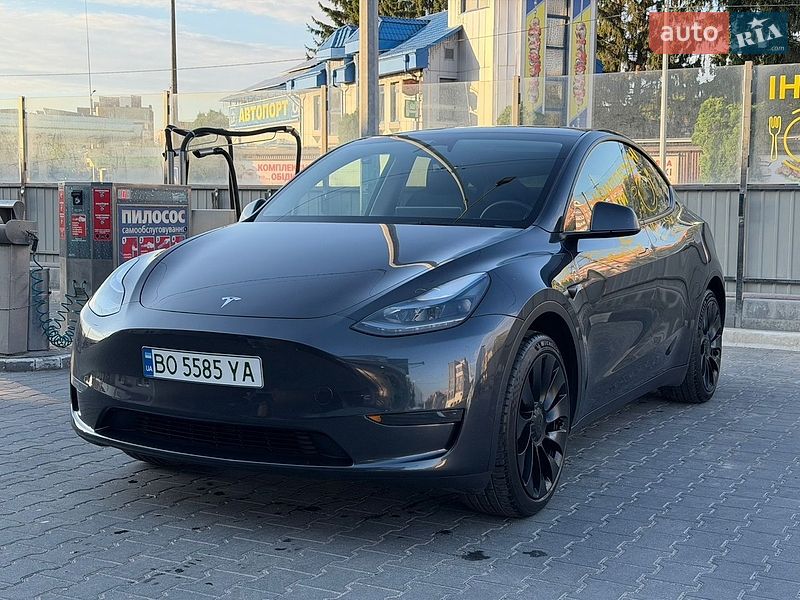 Внедорожник / Кроссовер Tesla Model Y 2024 в Тернополе