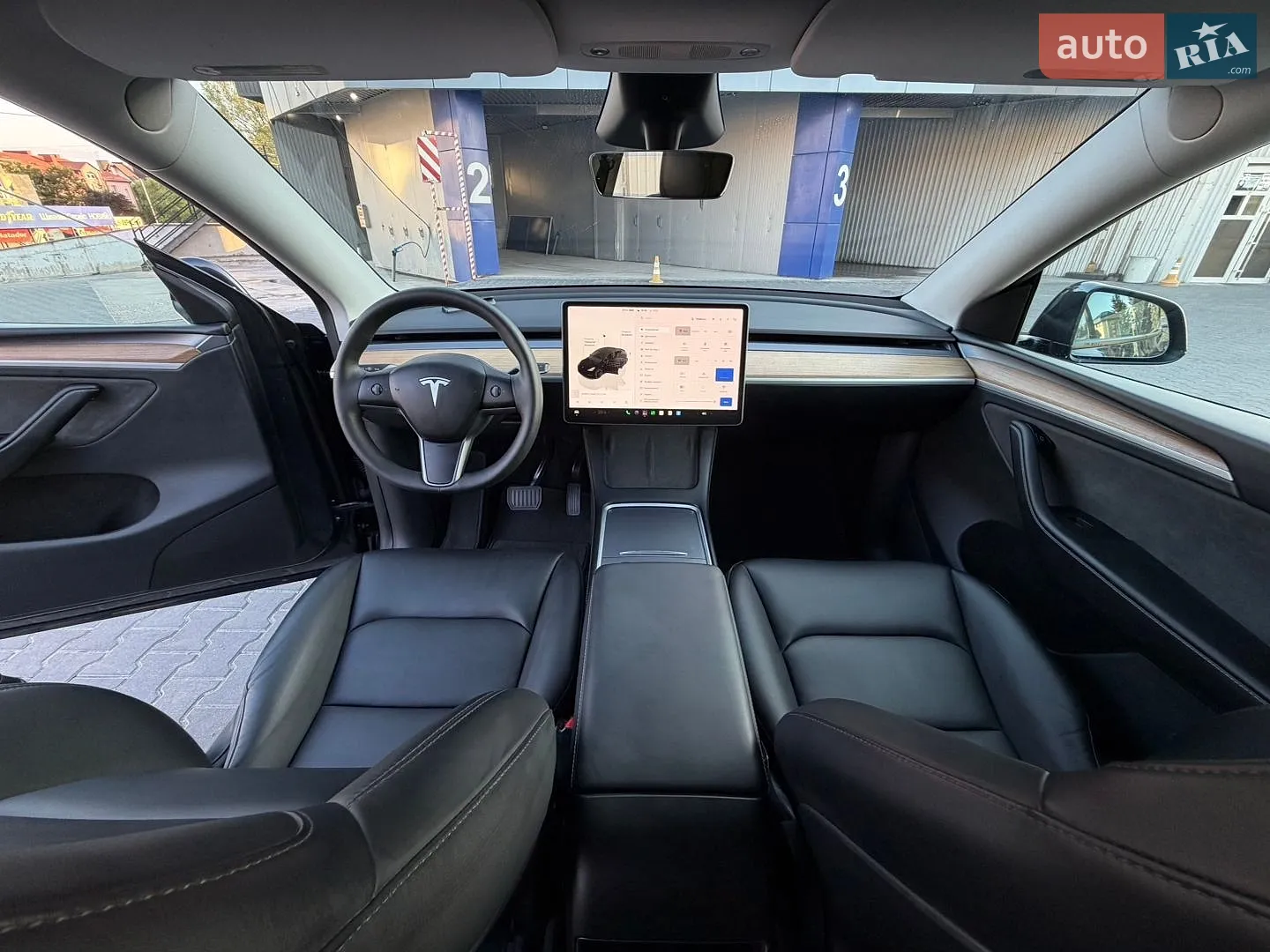 2024 Tesla Model Y - мініатюра 32